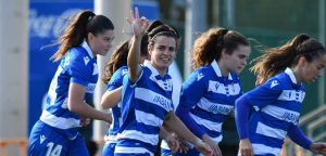 Alba Merino celebra un gol con el Dépor Abanca