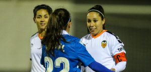 Mari Paz en un Valencia vs Dépor Abanca