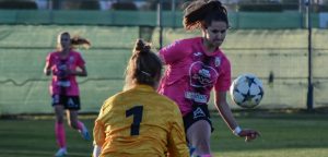 Helena Torres en un partido con el Alhama