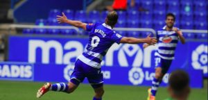 Christian Santos celebrando gol Deportivo vs Huesca