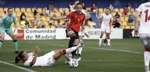 Athenea del Castillo con la Selección Española Femenina