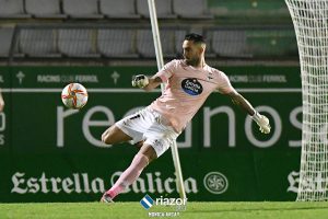 Ian Mackay en el partido contra el Racing de Ferrol
